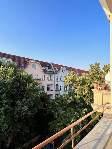2 Zimmer Wohnung in toller Kiez Lage Kreuzkölln. — photo 1